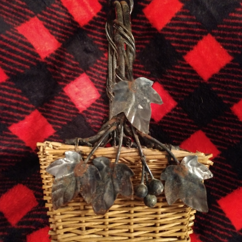 Vintage 14" x 8 vintage wicker basket metal leaves